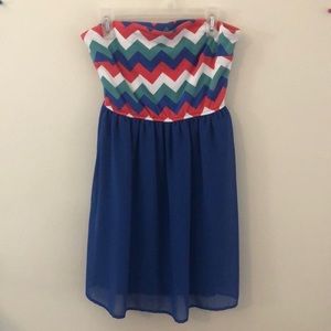Short dress. Worn once. Good condition